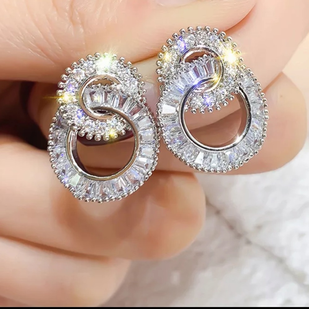 NEW Bling 925 Sterling Silver Rhinestone Earrings